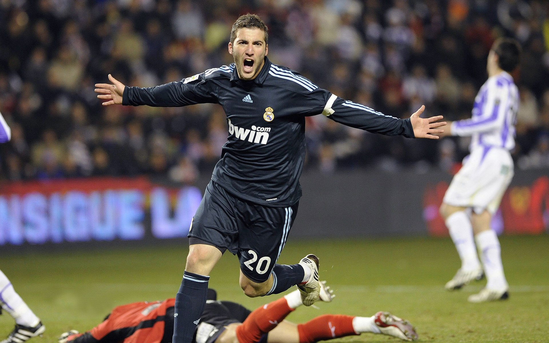 九游vip-科技革新：AI裁判和传感器让比赛更公正公平